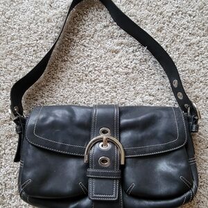 Chic Black Leather Shoulder Bag